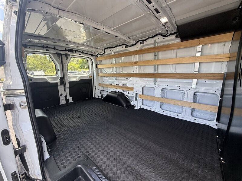 2025 Ford Transit