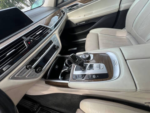 2016 BMW 7 Series 750i