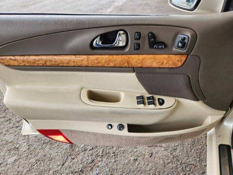 2002 Lincoln Continental