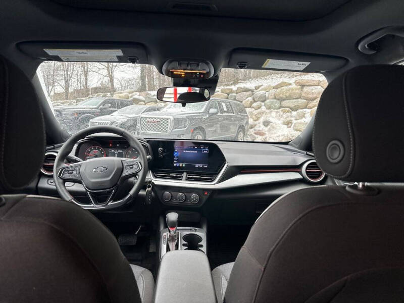 2024 Chevrolet Trax RS