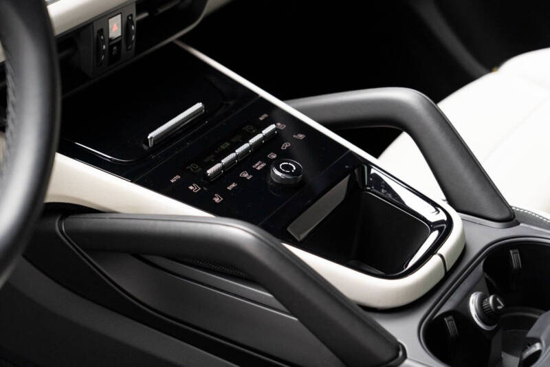 2024 Porsche Cayenne Coupe