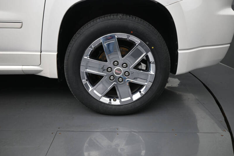 2016 GMC Acadia Denali