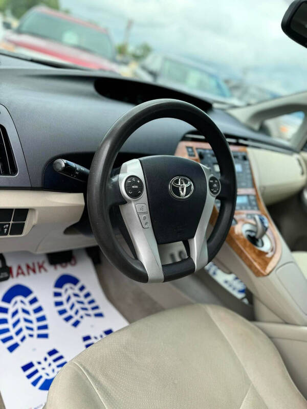 2010 Toyota Prius II