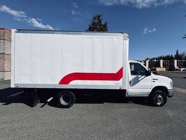 2016 Ford E-Series E-350 SD