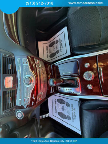 2016 Infiniti Q70 3.7