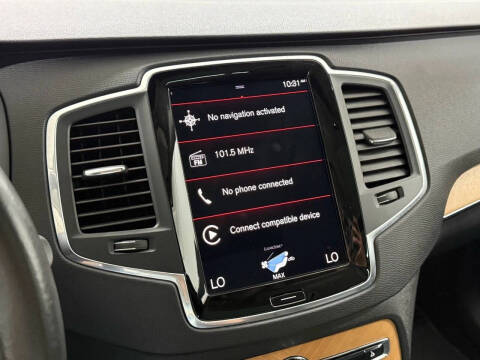 2021 Volvo XC90 T5 Momentum