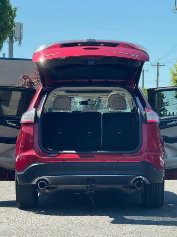 2017 Ford Edge Titanium