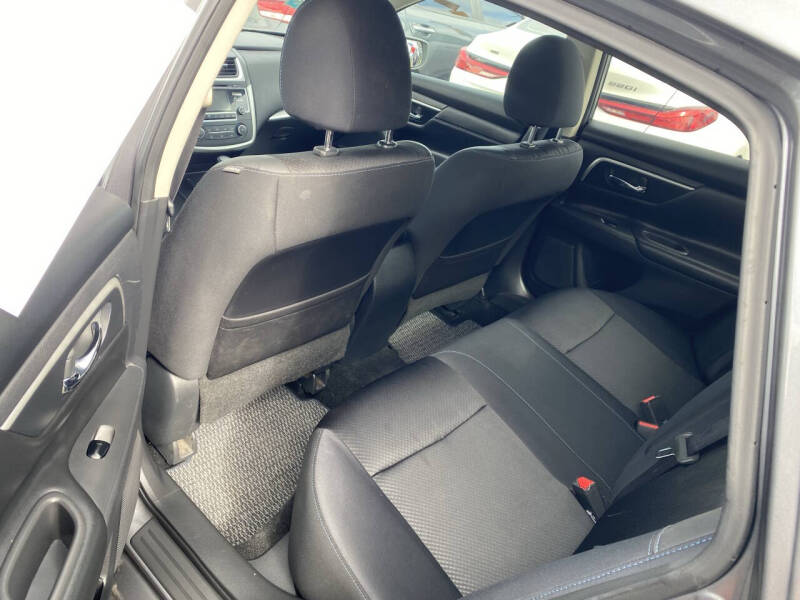 2017 Nissan Altima 2.5 SR