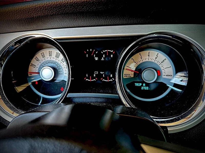 2012 Ford Mustang V6 Premium