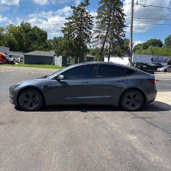 2021 Tesla Model 3 Standard Range Plus