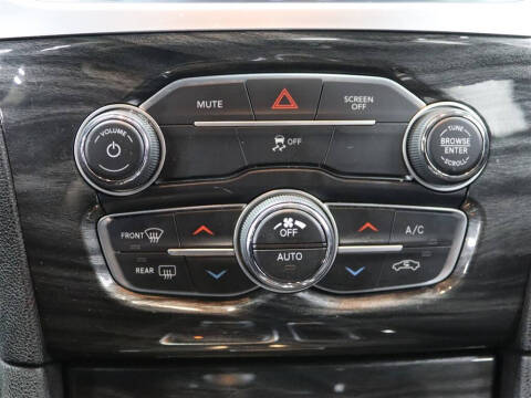 2022 Chrysler 300 Touring