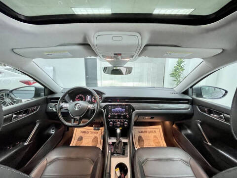 2020 Volkswagen Passat R-Line