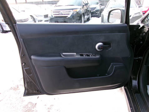 2012 Nissan Versa 1.8 S