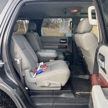 2017 Toyota Sequoia Platinum