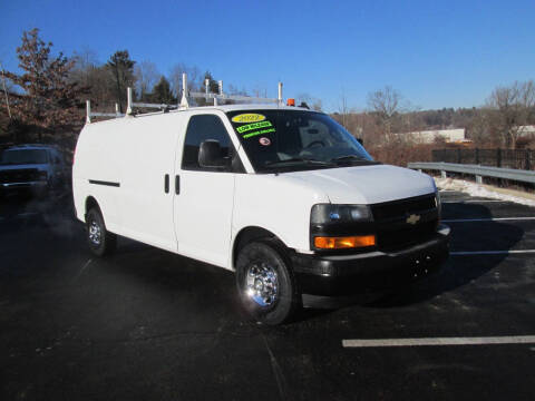 2022 Chevrolet Express 2500