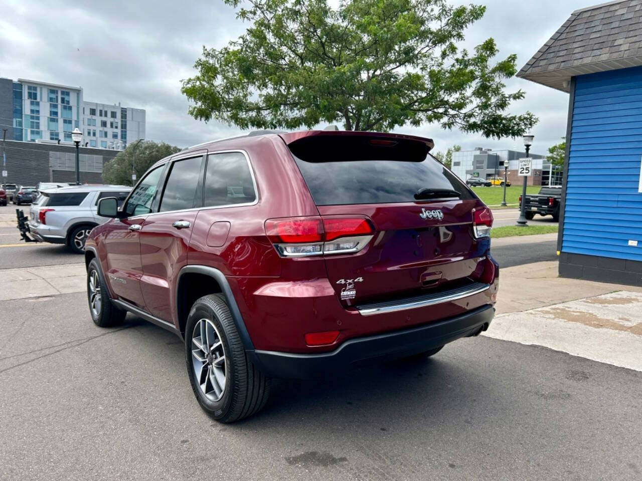 2021 Jeep Grand Cherokee for sale at Jon's Auto in Marquette, MI