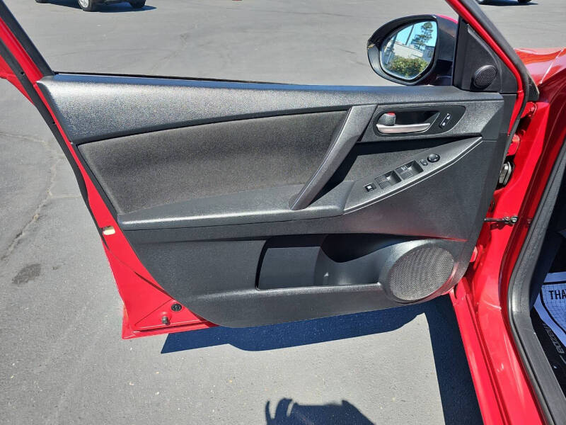 2013 Mazda MAZDA3 i Touring