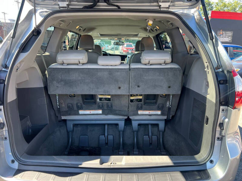 2015 Toyota Sienna Limited 7-Passenger