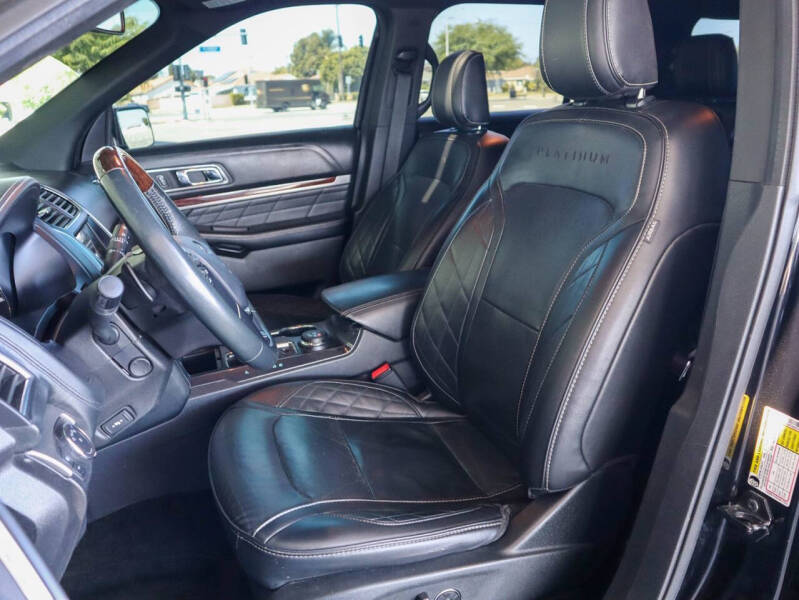 2017 Ford Explorer Platinum