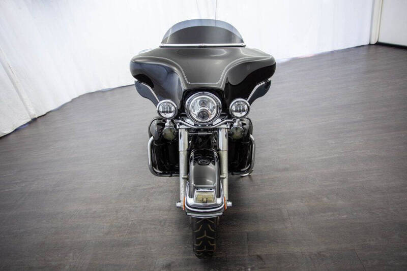 2010 Harley-Davidson FLHTC