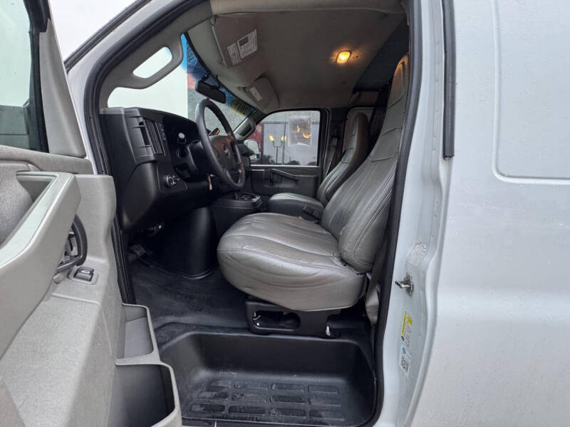 2018 GMC Savana 2500