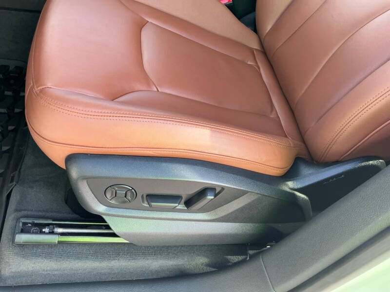 2022 Audi Q8 quattro Premium 55 TFSI