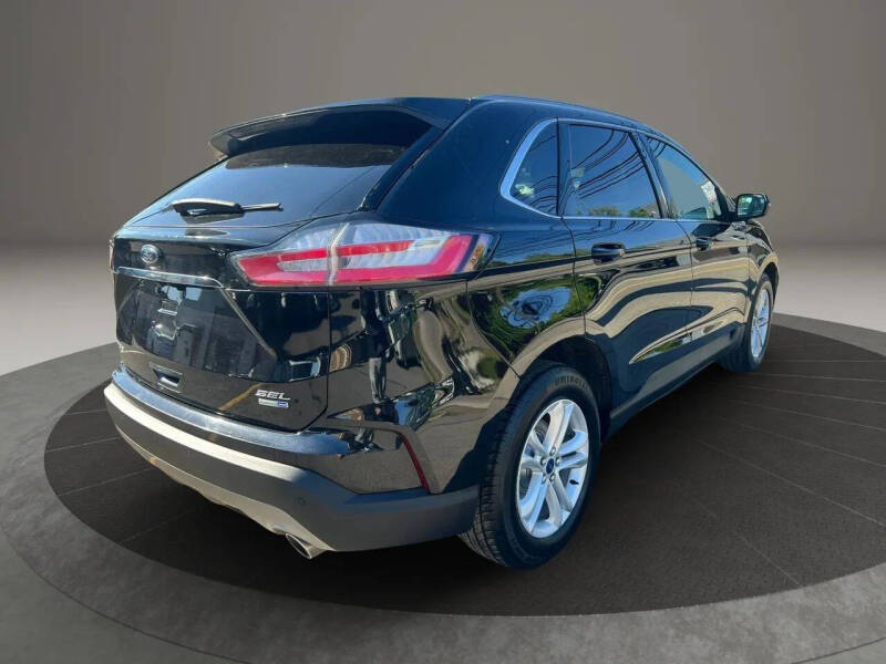 2020 Ford Edge