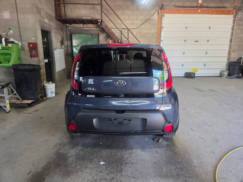2014 Kia Soul +