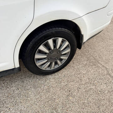 2009 Nissan Versa 1.8 S