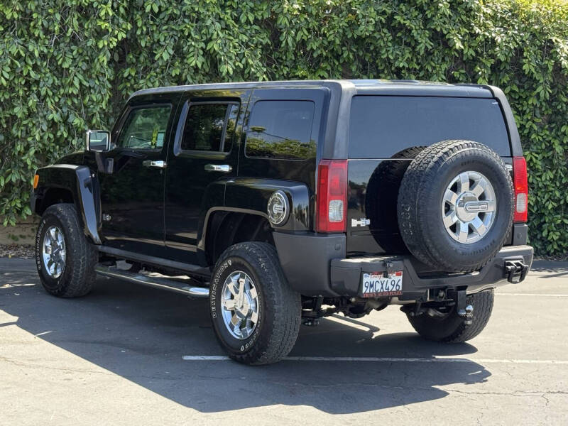 2009 HUMMER H3 Alpha