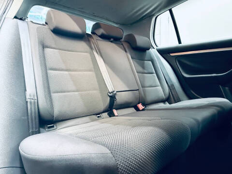 2009 Volkswagen Rabbit S