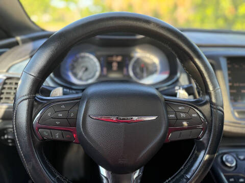 2015 Chrysler 200 S