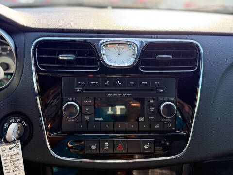 2014 Chrysler 200 Limited