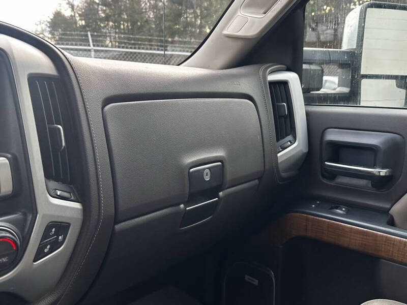 2017 GMC Sierra 3500HD