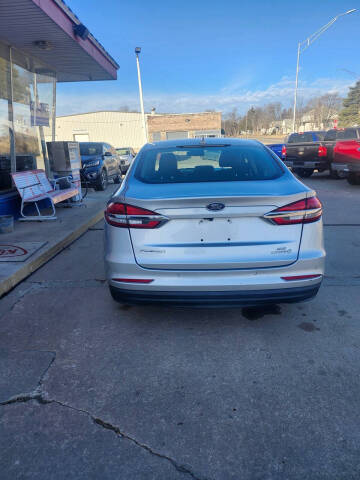 2019 Ford Fusion Hybrid SE