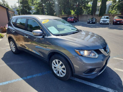 2015 Nissan Rogue for sale at Sac River Auto in Davis CA