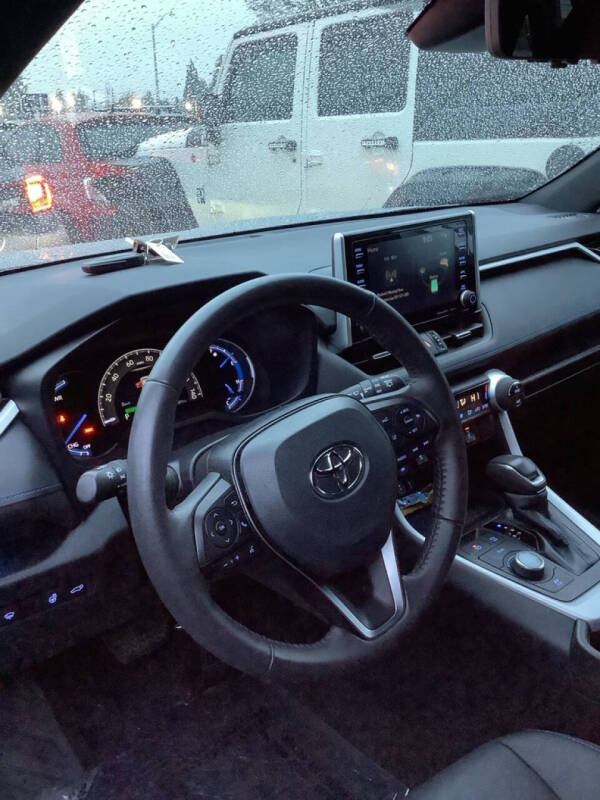 2021 Toyota RAV4 Hybrid XSE