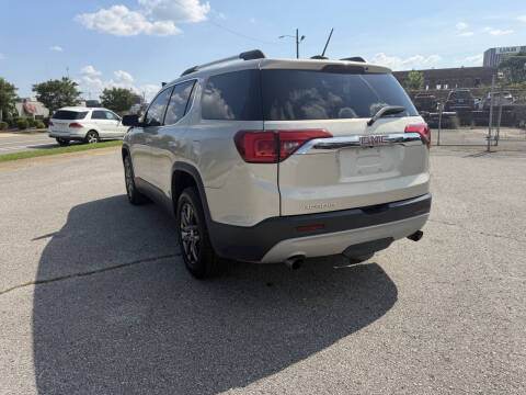 2017 GMC Acadia SLT-1