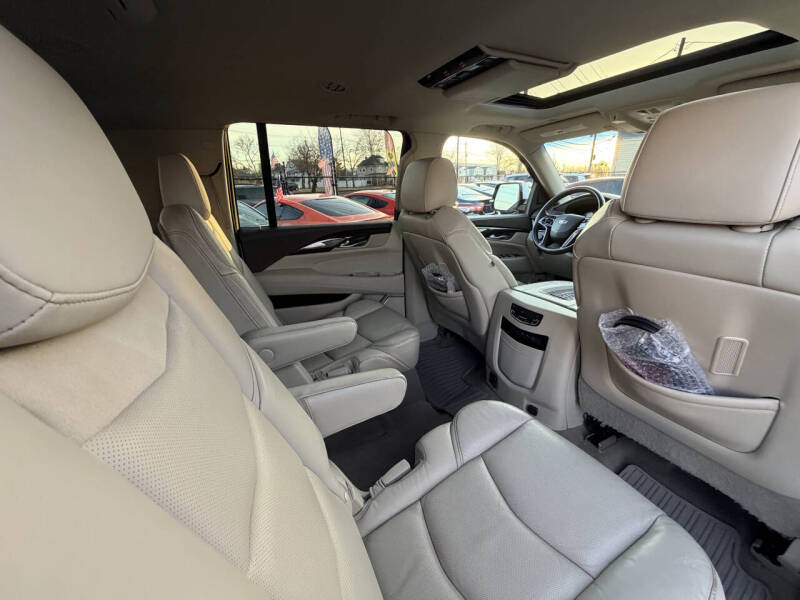 2017 Cadillac Escalade ESV Premium Luxury