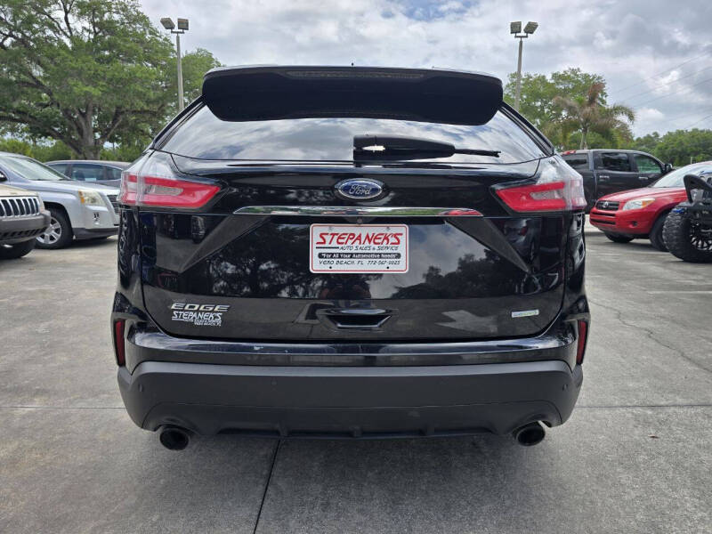 2020 Ford Edge SE