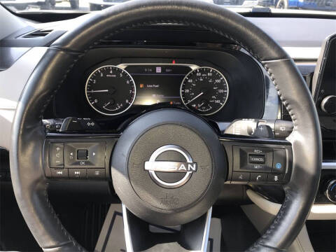 2022 Nissan Pathfinder SL