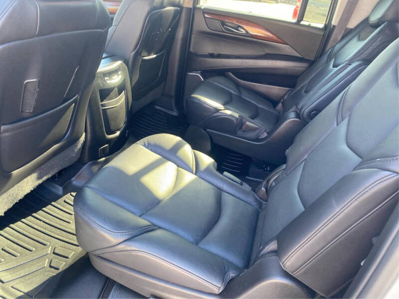 2016 Cadillac Escalade ESV Luxury Collection