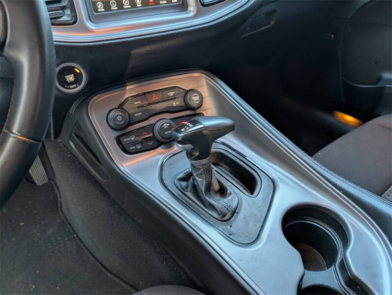 2023 Dodge Challenger SXT