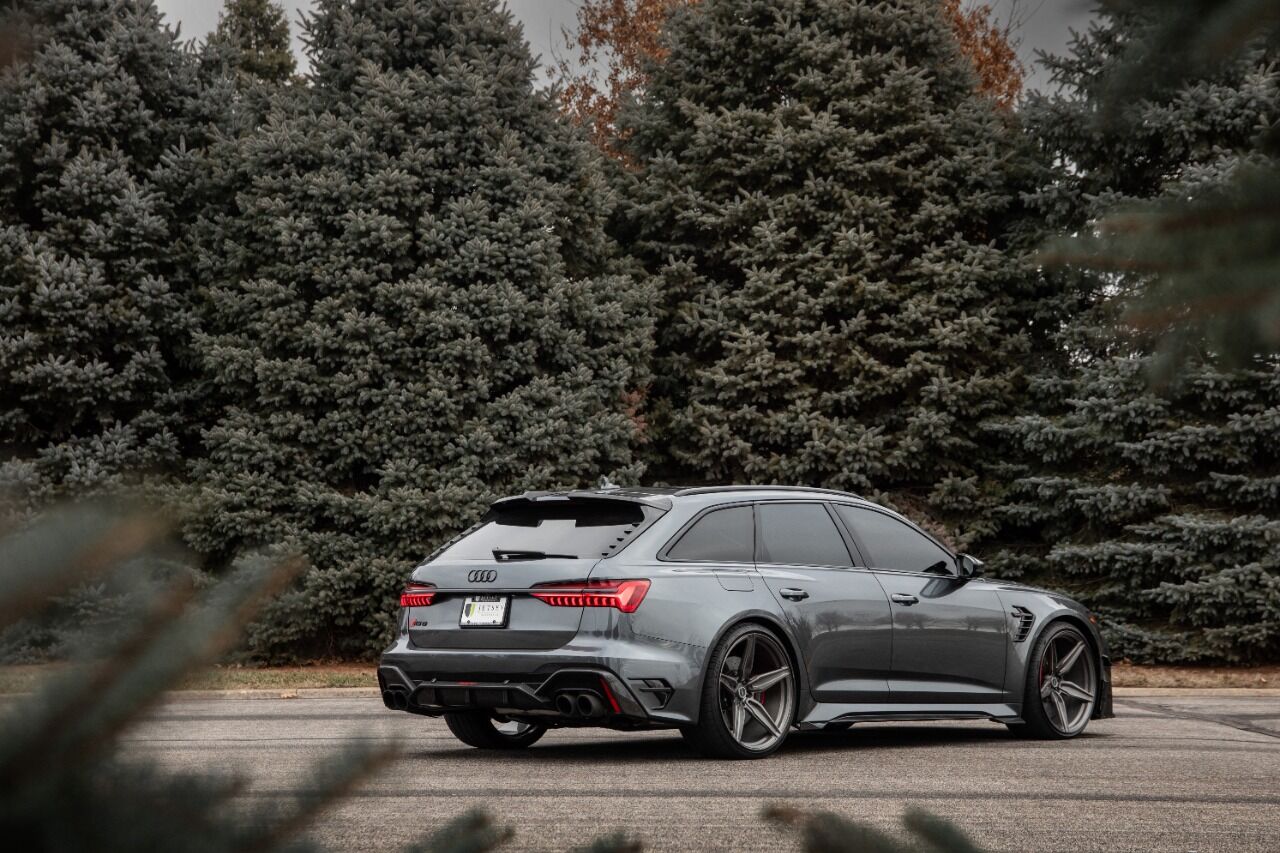 2021 Audi RS 6 Avant 3