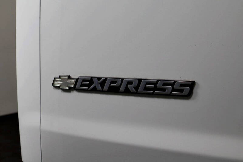 2018 Chevrolet Express 2500