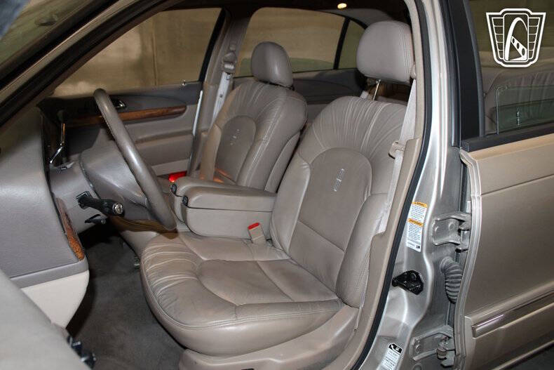 1999 Lincoln Continental