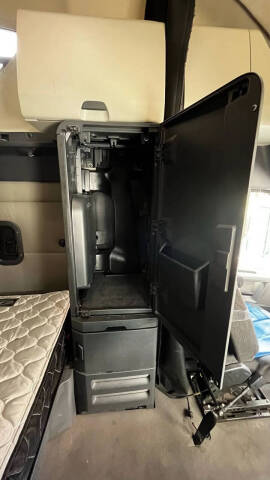 2020 Freightliner Cascadia