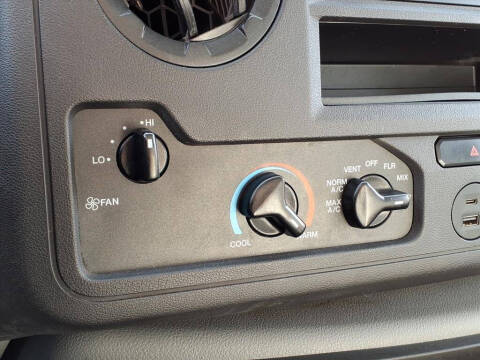 2021 Ford E-Series E-450 SD