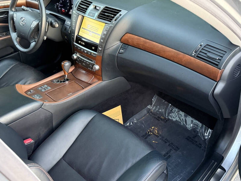 2011 Lexus LS 460