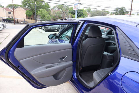 2023 Hyundai Elantra